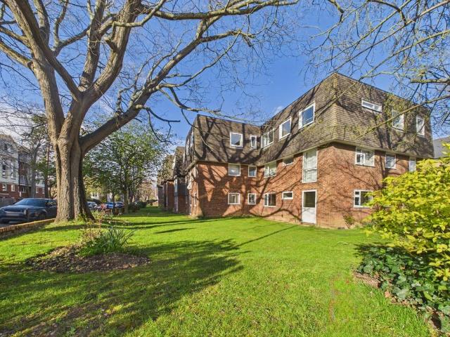 Flat for rent in Clewer Village, Windsor