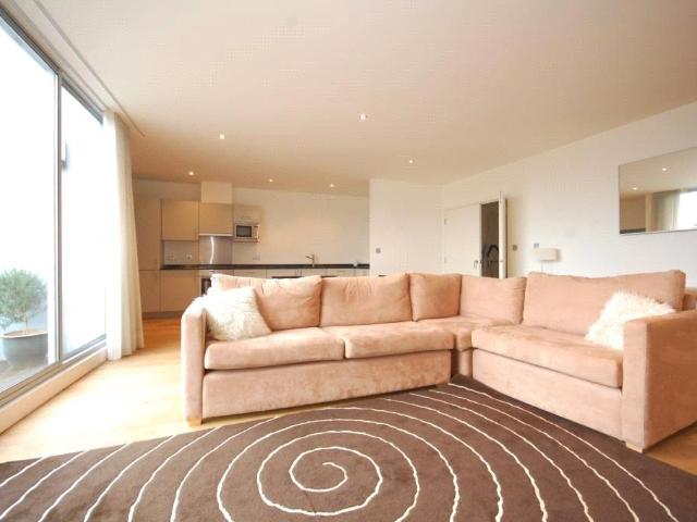 Flat for rent in Shoreditch, Isle Of Man