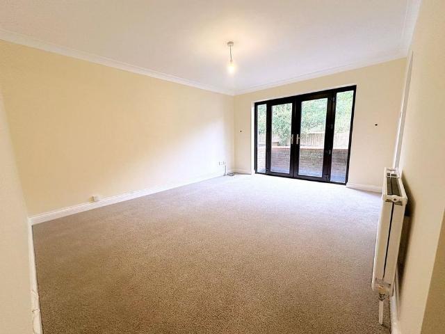 Apartment for rent in Pebsham, Heathlands
