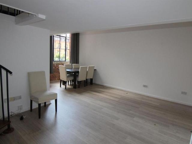 Apartment for rent in Bromley-by-Bow, Greater London