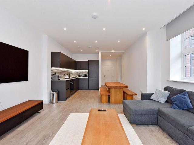 Apartment for rent in Horlicks Quarter, Slough