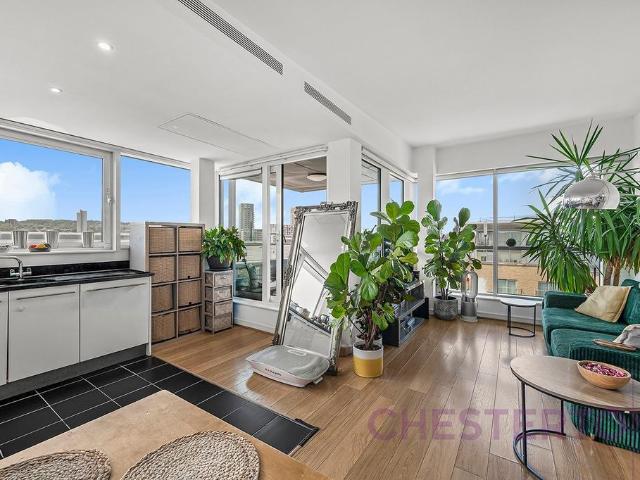 Flat for rent in Greater London