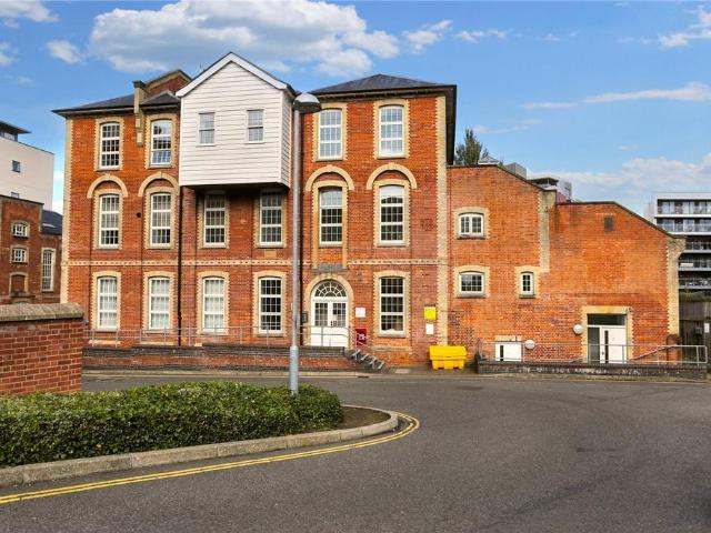 Flat for rent in Lakenham, East Bank
