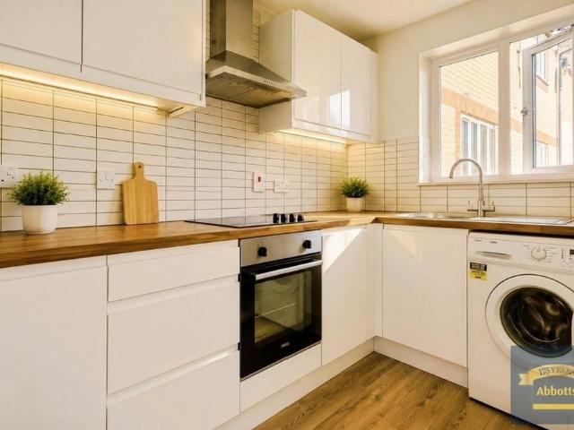 Apartment for rent in Hythe, Fordham Heath