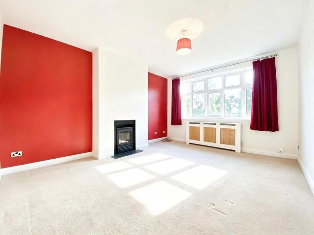 Apartment for rent in Upminster, Greater London