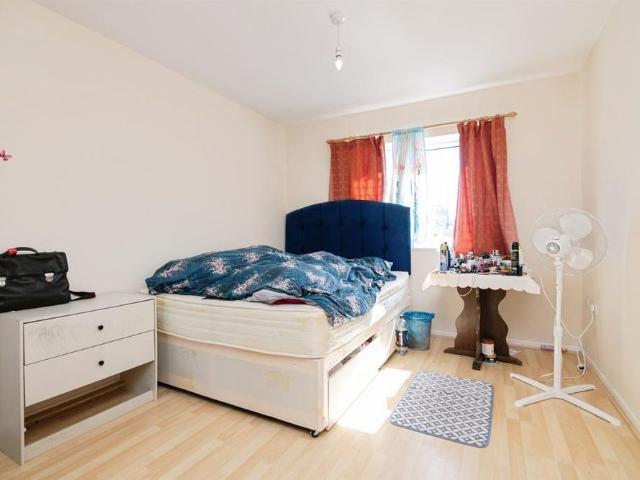 Apartment for rent in The Cronehills, West Bromwich