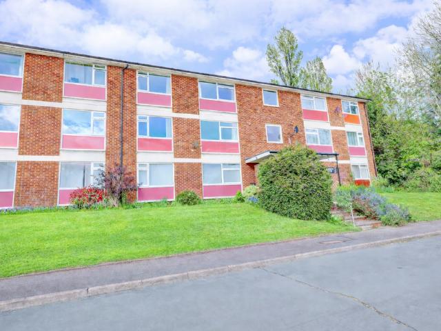 Flat for rent in Cressex, Isle Of Man