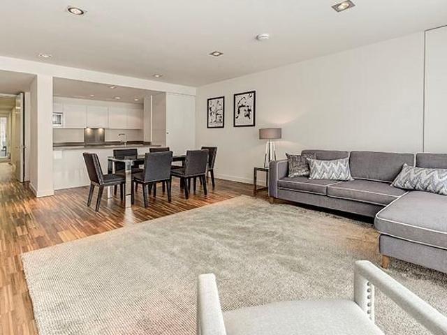 Apartment for rent in Brompton, Greater London