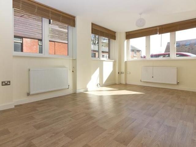 Apartment for rent in Calverton End, Milton Keynes