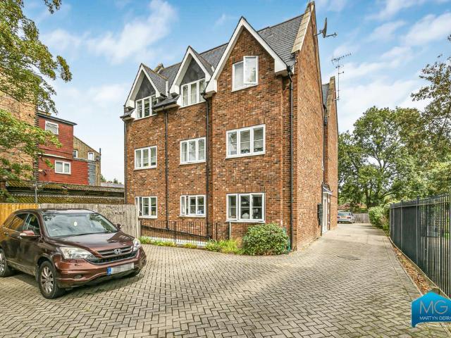 Flat for rent in Finchley, Greater London