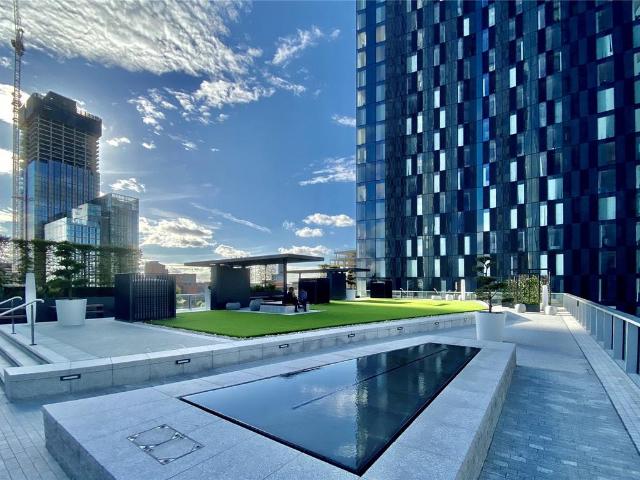 Flat for rent in City Centre, Georgia
