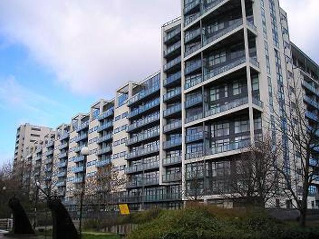 Flat for rent in Sandyford, Scotland