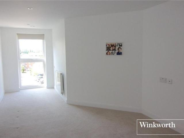 Apartment for rent in Elstree and Borehamwood, Borehamwood