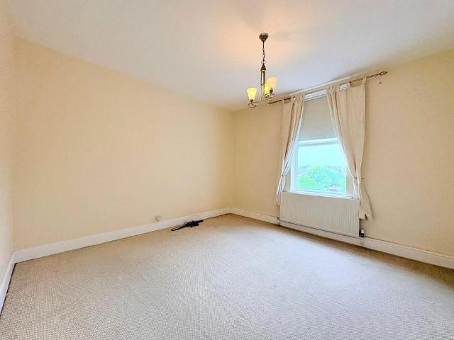 Apartment for rent in Calderstones