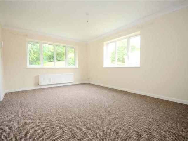Apartment for rent in Newtown, Reading