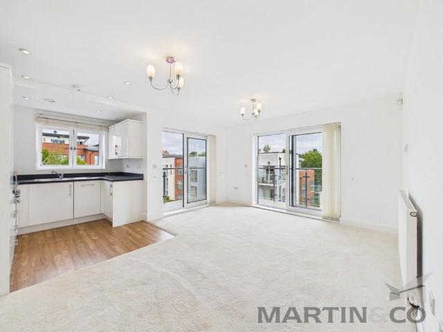 Apartment for rent in St Albans, Five Acres