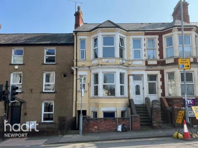 Flat for rent in Stow Hill, Wales