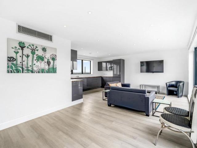 Apartment for rent in Battersea, Isle Of Man