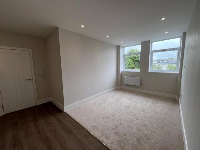 Apartment for rent in Fountainhead, West Yorkshire