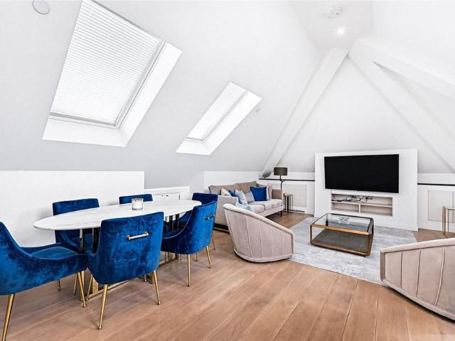 Apartment for rent in Chelsea, Greater London