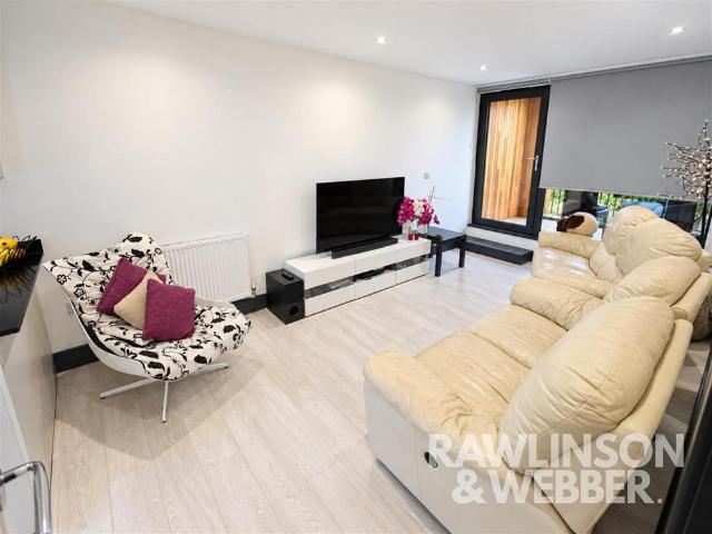 Apartment for rent in Molesey, Elmbridge