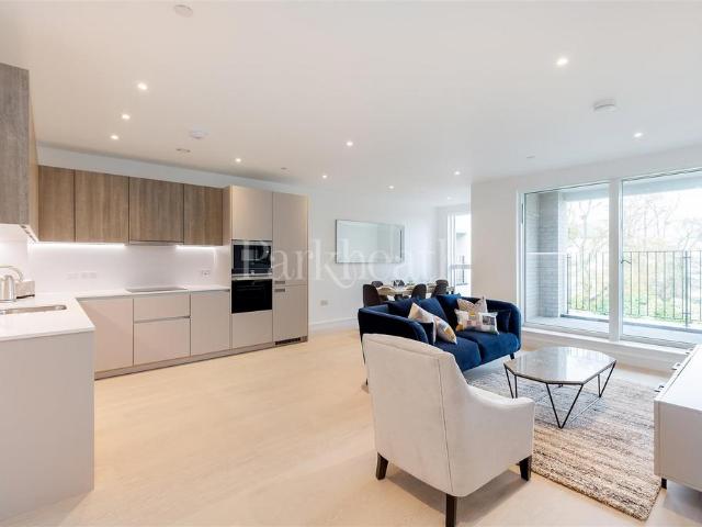 Flat for rent in Brondesbury, Isle Of Man