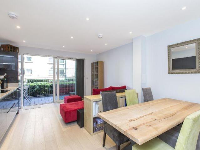 Flat for rent in Greater London