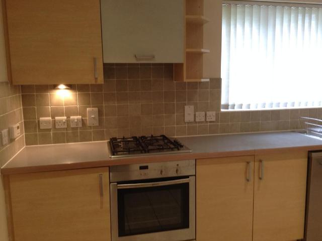 Flat for rent in Red Hill, Surrey