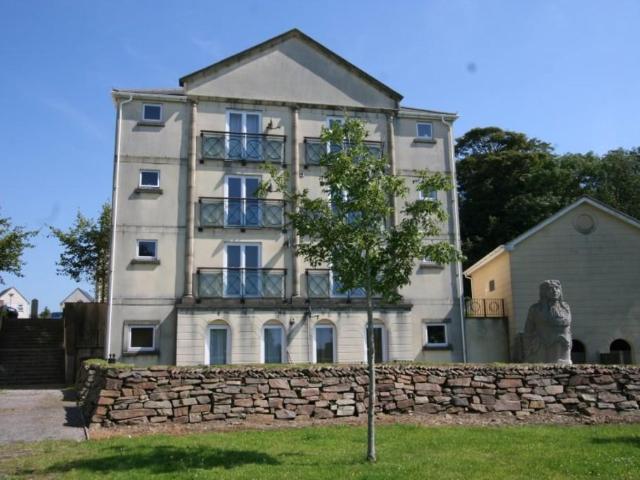 Flat for rent in Mount Wise