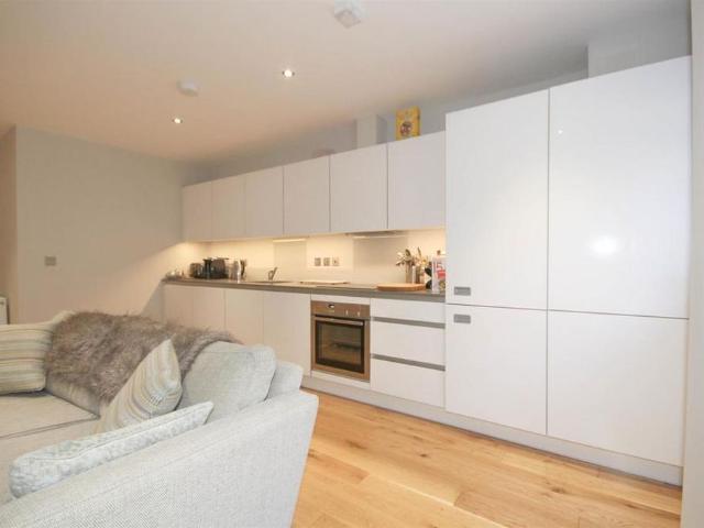 Apartment for rent in Navestock Side, Essex