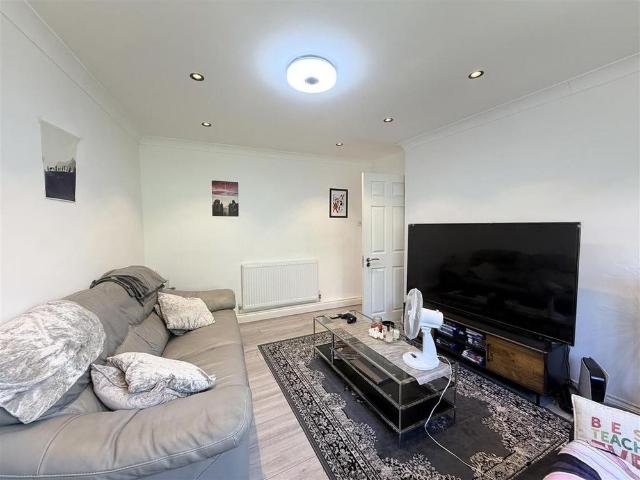 Apartment for rent in The Stow, Harlow
