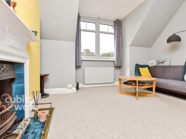 Apartment for rent in Carshalton Beeches, Greater London