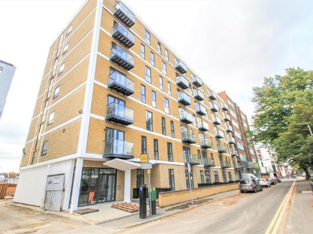 Flat for rent in Alton Barnes, Isle Of Man