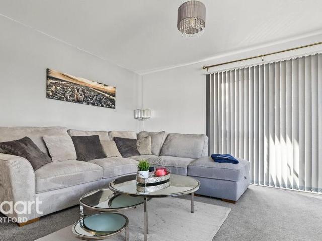 Apartment for rent in Monks Orchard, Kent