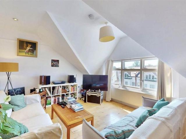 Apartment for rent in Shepherd's Hill, Crouch End