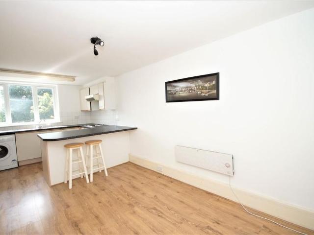 Apartment for rent in Eastcote Village, Greater London