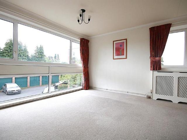 Apartment for rent in Colshaw Farm, Wilmslow