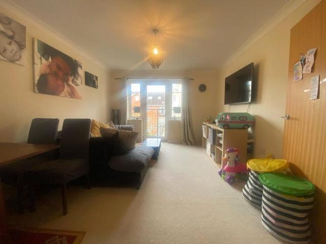 Apartment for rent in Red Hill, Surrey