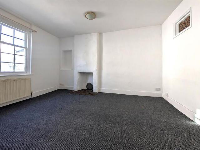 Apartment for rent in The Mount, South Hams