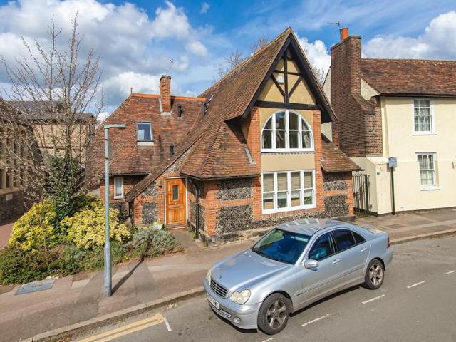 Flat for rent in Kings Hill, Colliers End