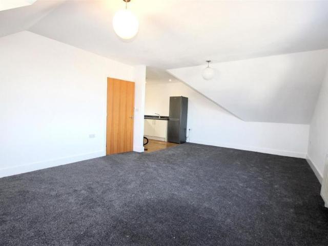 Apartment for rent in Brompton, Gillingham