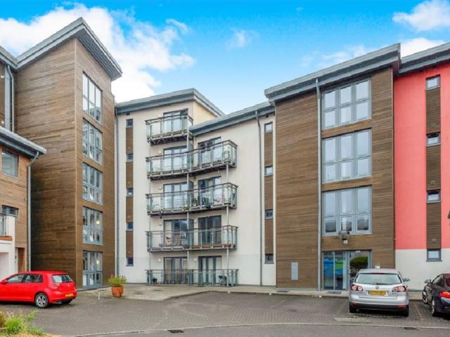 Flat for rent in SA1 Swansea Waterfront, Nangreaves