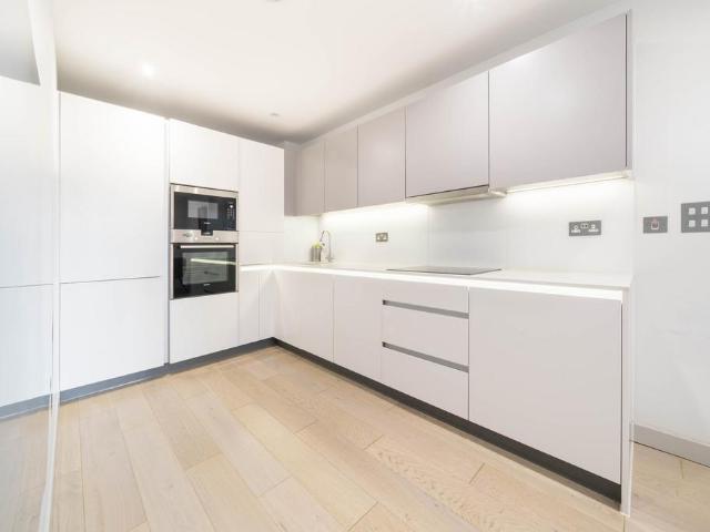 Flat for rent in London Borough of Ealing, Hanwell