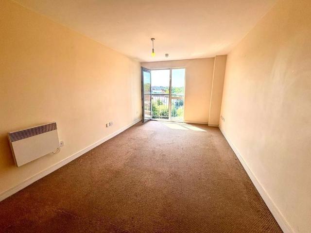 Apartment for rent in The Haulgh, Lee Bank