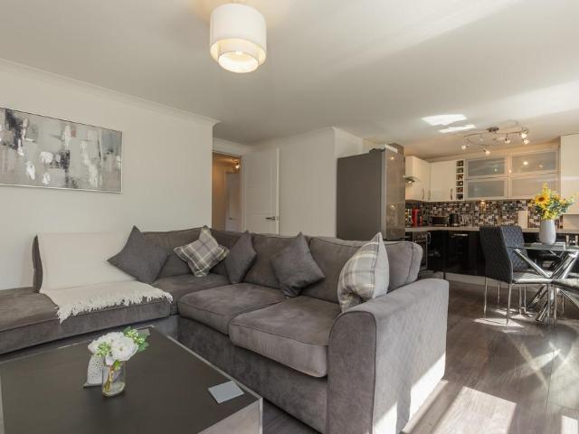 Flat for rent in Ferryhill, Ballindoch