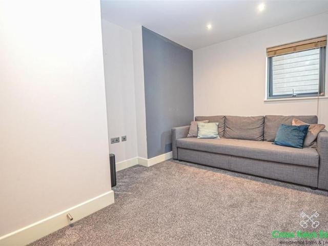 Apartment for rent in Stonehouse, Mount Wise