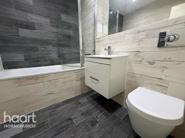 Apartment for rent in London Borough of Havering, Greater London
