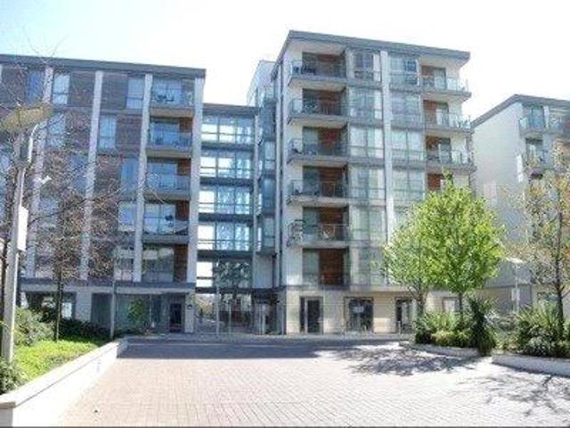 Flat for rent in London Borough of Hounslow, Greater London
