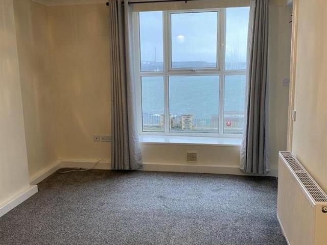 Apartment for rent in Milford Haven, Wales