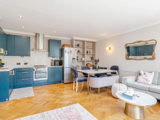 Apartment for rent in Notting Hill, Greater London